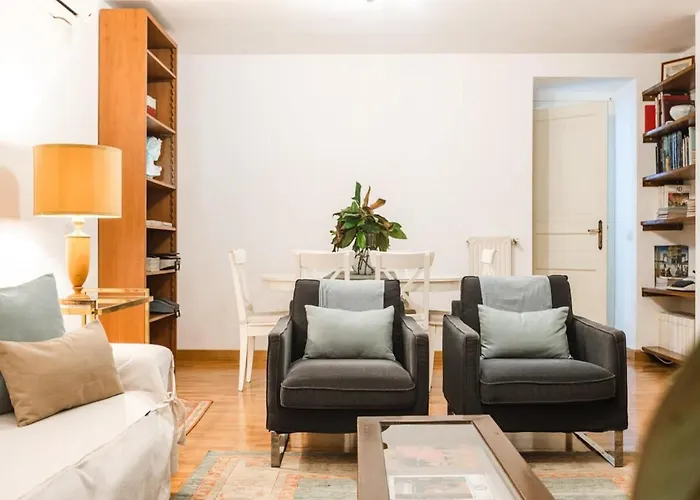 Modern Flat In Historic Center