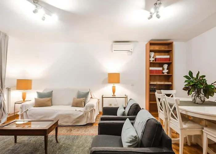 Modern Flat In Historic Center * Roma
